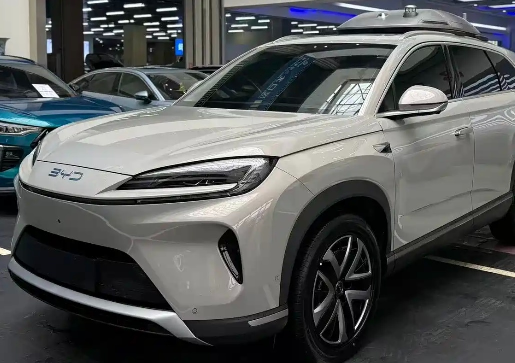 2025 BYD Sealion 07 DM-i 150 Pilot Plus Edition Original Paint 45km (Almost New)