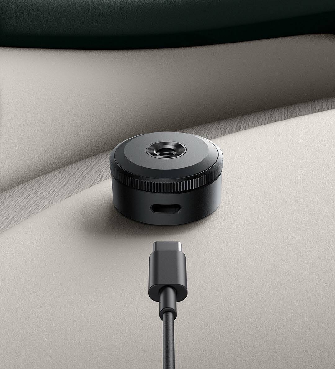 Xiaomi YU7 Threaded Power Adapter - Car Charging Accessory