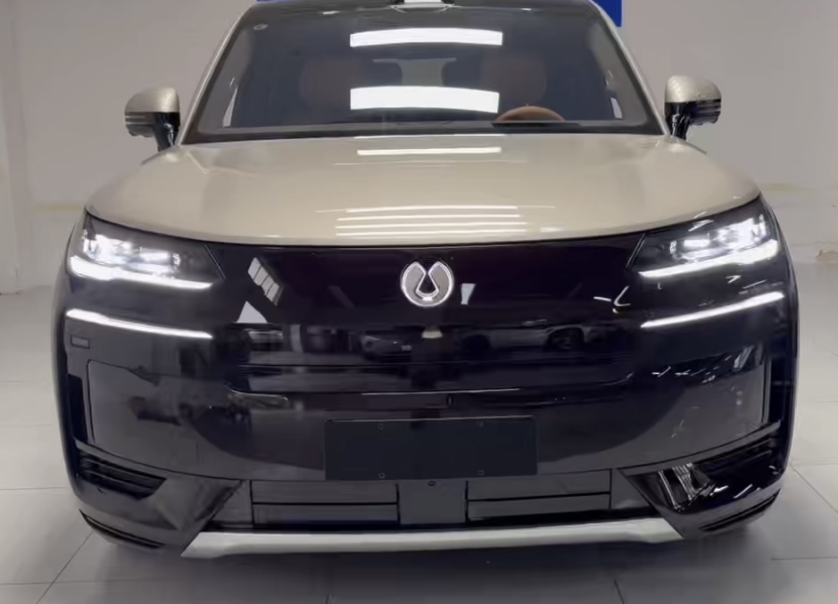 2026 Denza N9 ZunYue Edition, Original Paint, 2305km Low Mileage