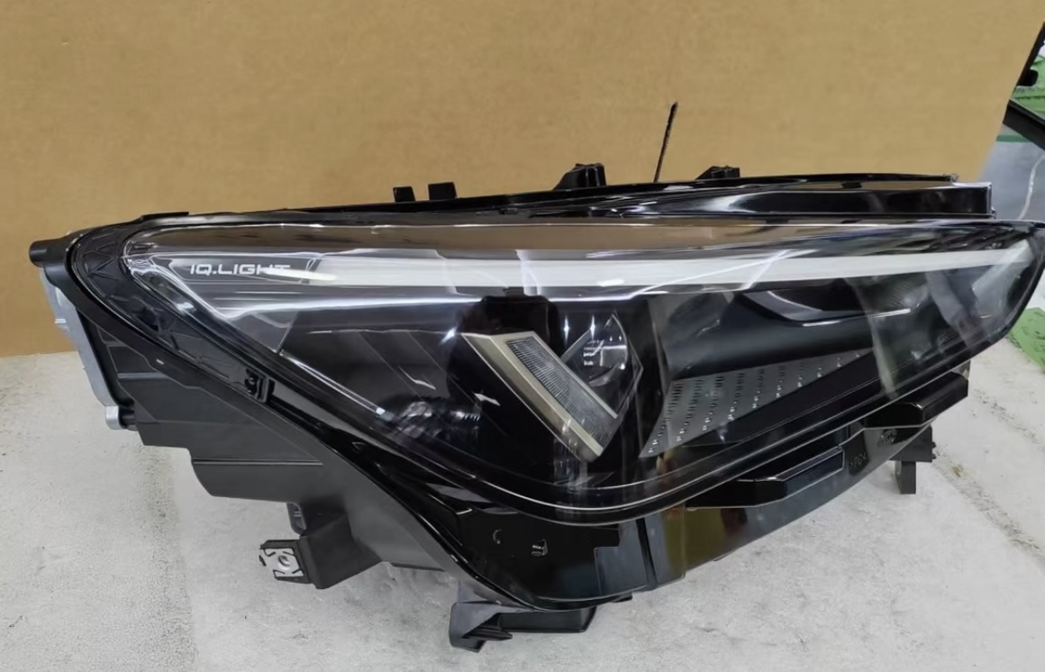 Volkswagen ID.UNYX Left/Right Headlight, IQ.LIGHT OEM/Used Part for ID.UNYX EV Coupe SUV