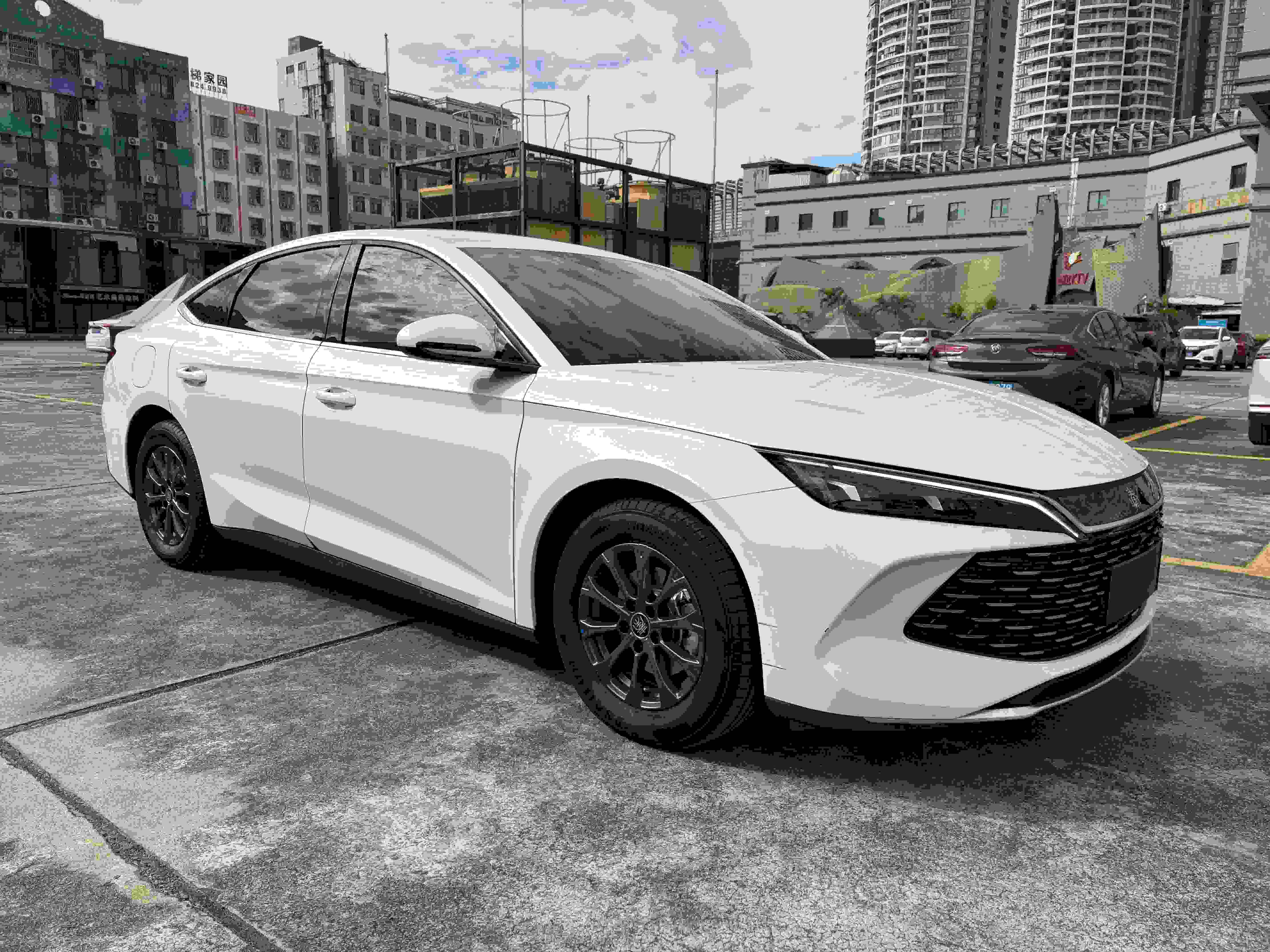 2024 BYD Qin L DM-i Leading Edition Original Paint 17834km