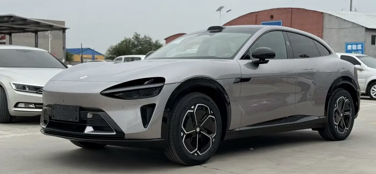 2025 Xiaomi YU7 Ultra Long Range RWD Near