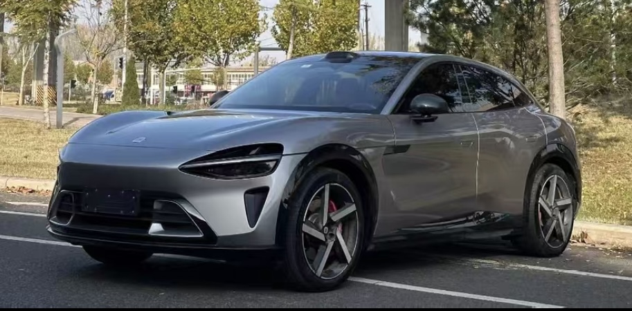 2025 Xiaomi YU7 4WD Max