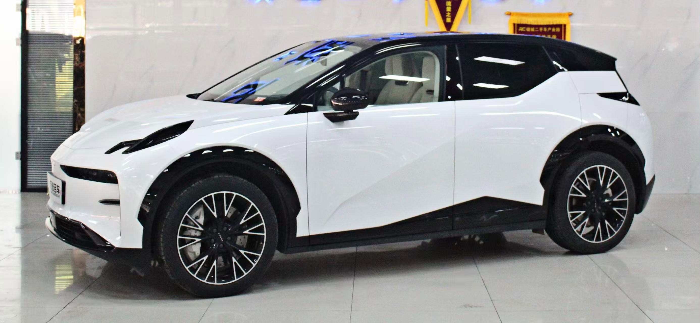 2025 ZEEKR X 4-Seater RWD Cube Edition