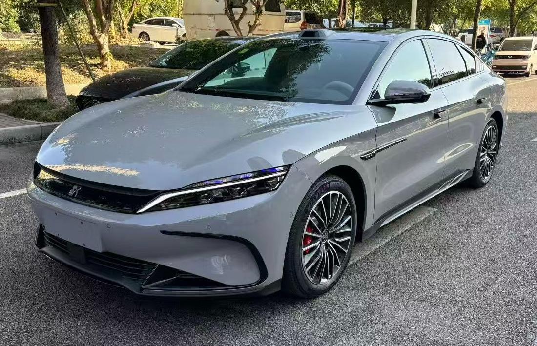2025 BYD Han EV 701km LiDAR Flagship