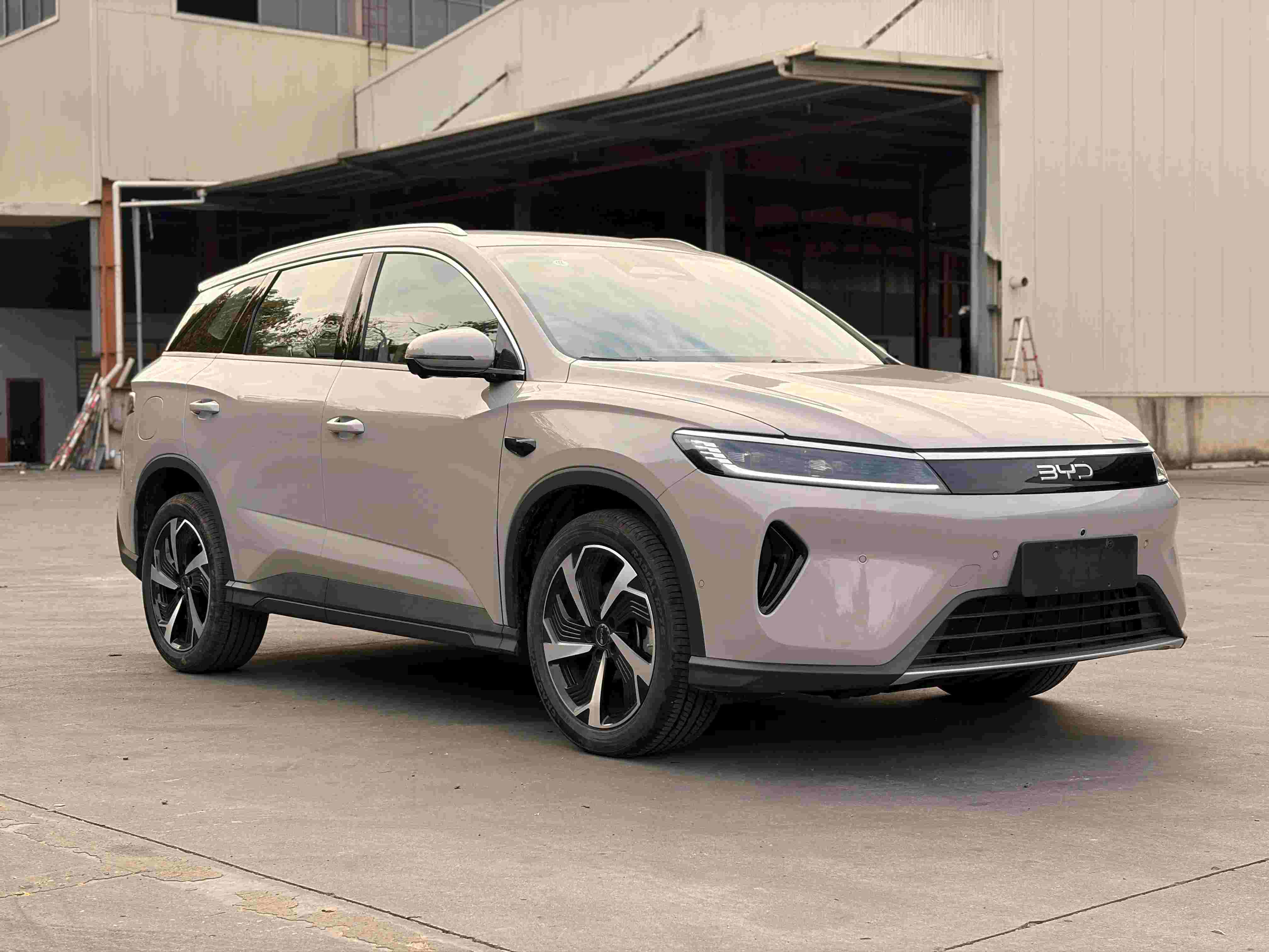 BYD Sealion 05 DM-i 2025 115km Smart Driving Flagship Edition